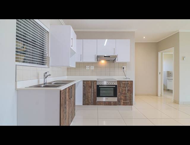 3 BEDROOM APARTMENT FOR SALE IN UMHLANGA RIDGE